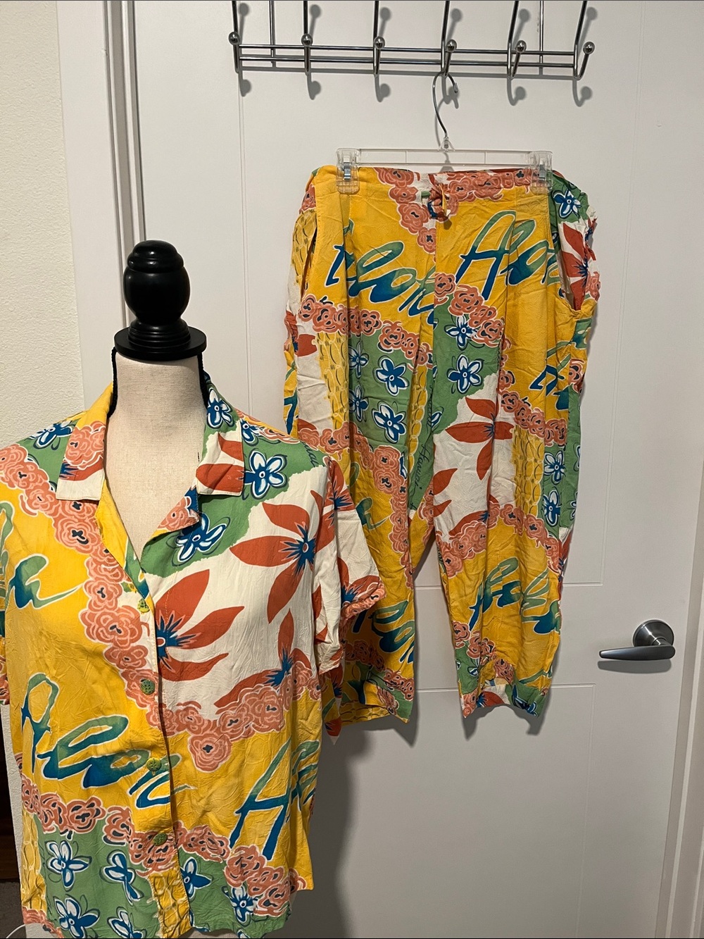 Jams World Aloha Lei Yellow Tropical Two Piece Set Print Button Shirt & Pants